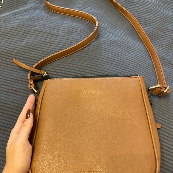 Call it spring crossbody - Picture 3 of 4